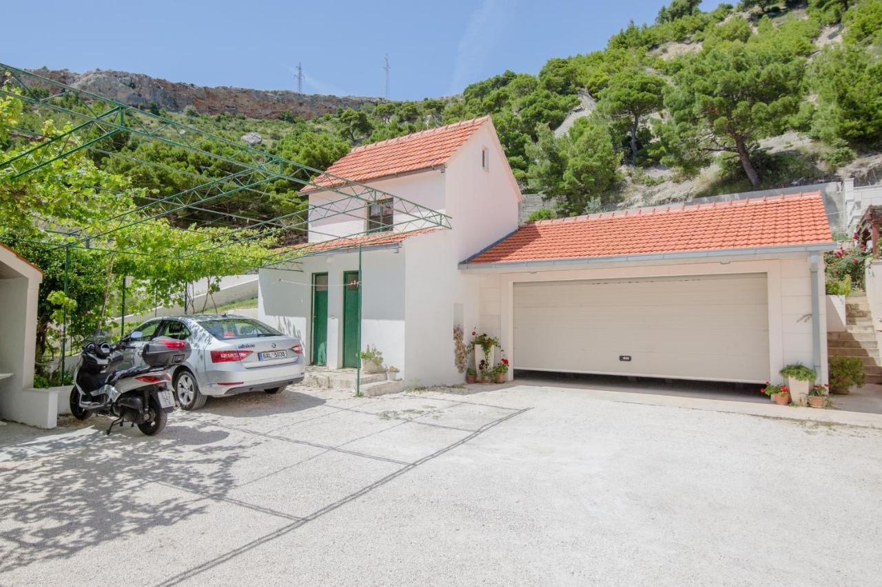Apartments Kadenca オミシュ エクステリア 写真