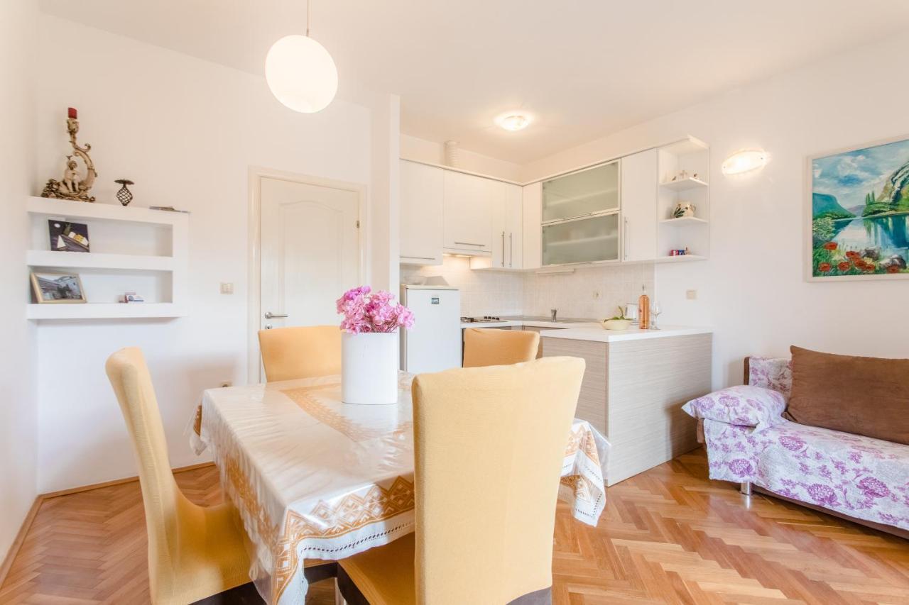 Apartments Kadenca オミシュ エクステリア 写真