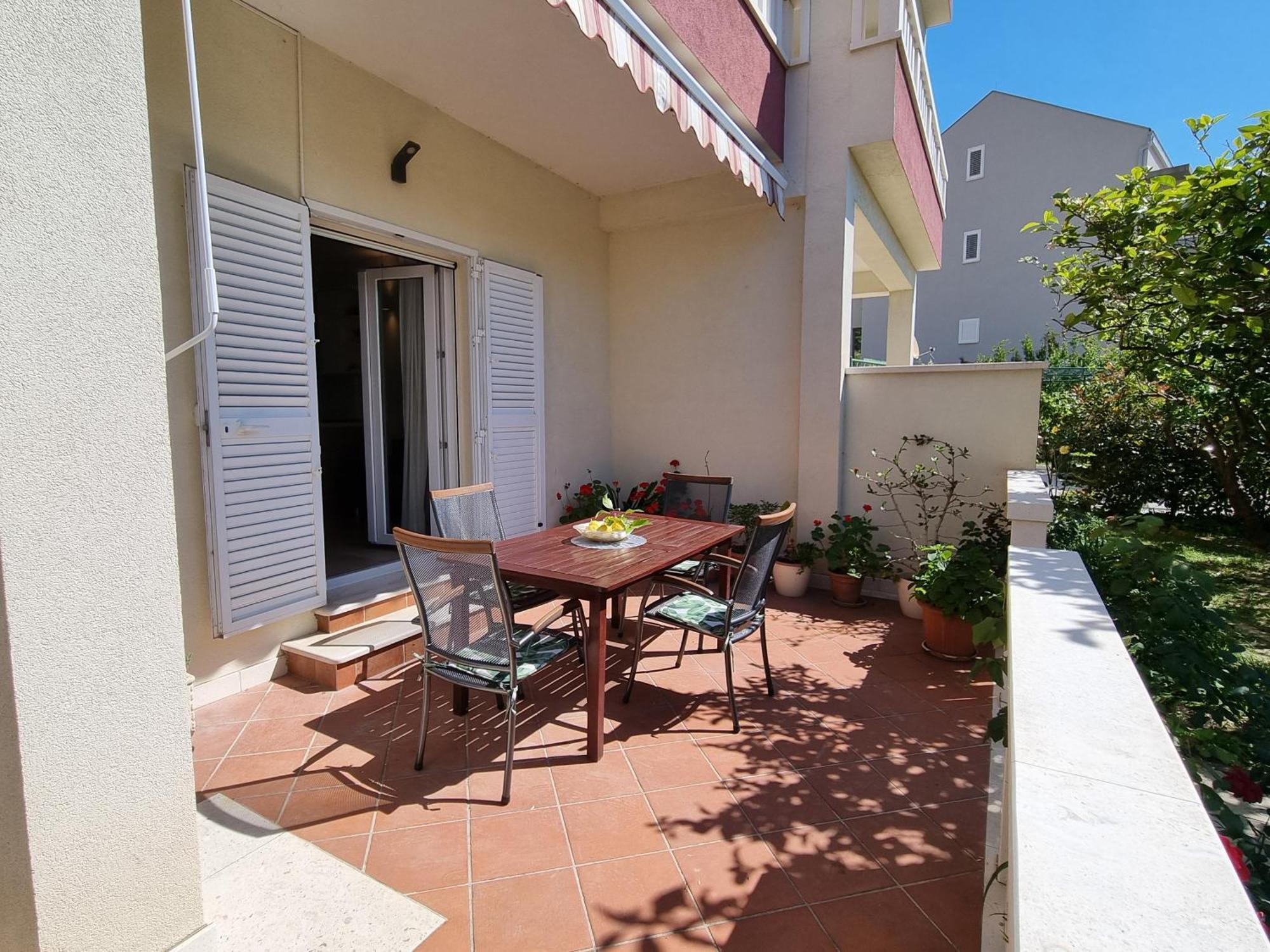 Apartments Kadenca オミシュ エクステリア 写真