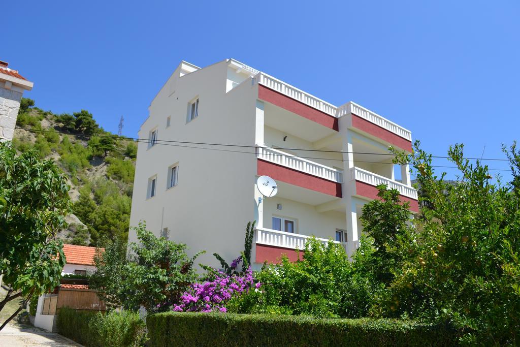 Apartments Kadenca オミシュ エクステリア 写真
